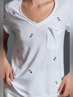T.la White V-Neck Lightweight Colorful Popsicle Embroidered Pocket Tee. XSP.